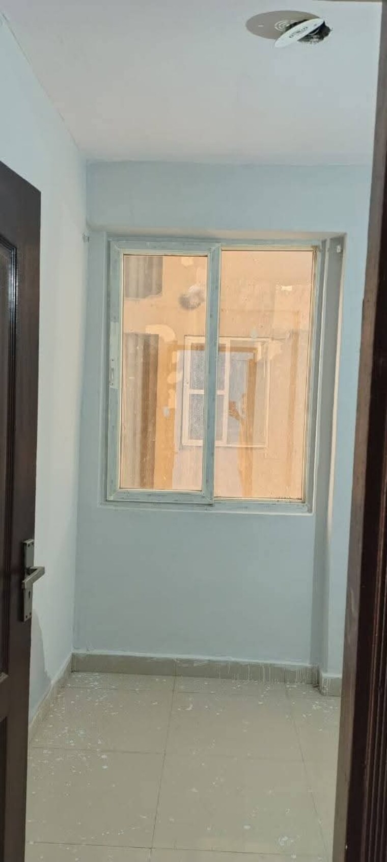 Room, ip extension 3 Bedroom 1600 Sq.Ft. Apartment In Ip Extension Delhi 9688059