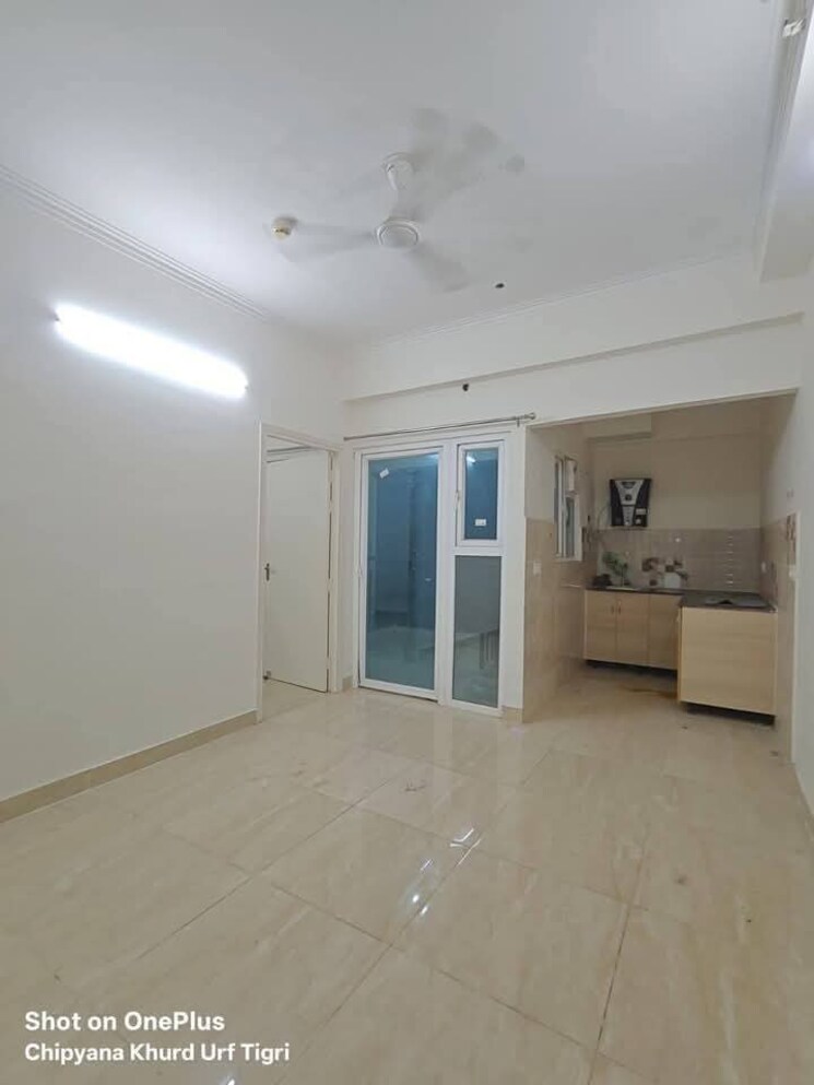 Room, ip extension 3 Bedroom 1600 Sq.Ft. Apartment In Ip Extension Delhi 9688066