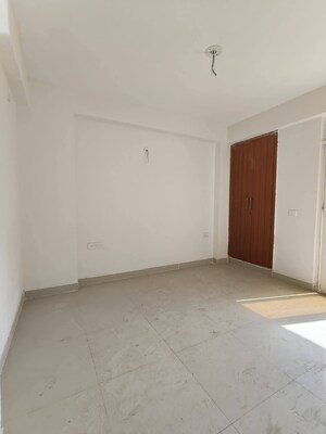 Room in 2 BHK Apartment at Ip Extension – for Rent