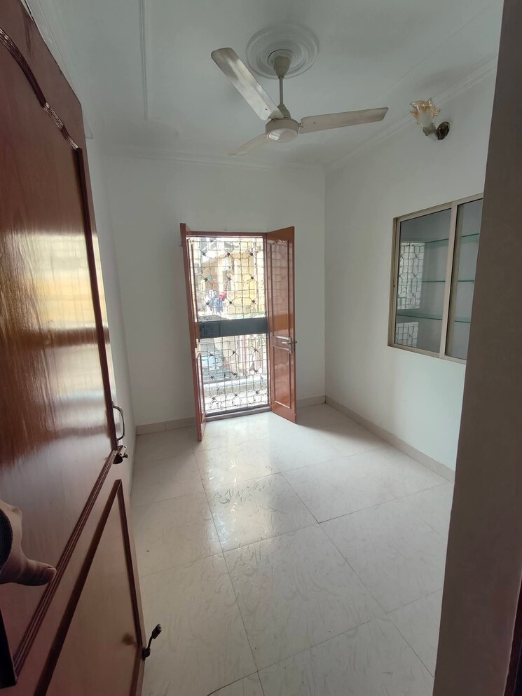 Room, maidan garhi 3 Bedroom 1400 Sq.Ft. Apartment In Maidan Garhi Delhi 9688090