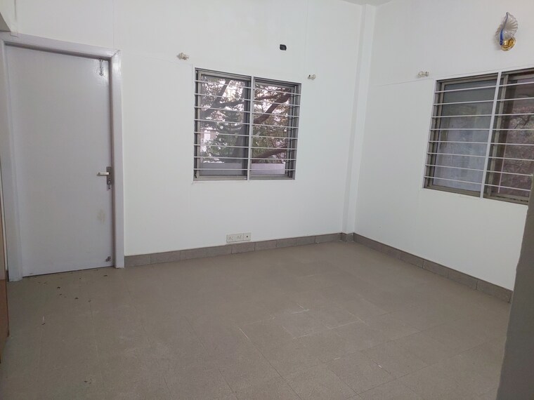 Room, new-chanakya-chs 3 Bedroom 1900 Sq.Ft. Apartment In Boat Club Road Pune 9688088