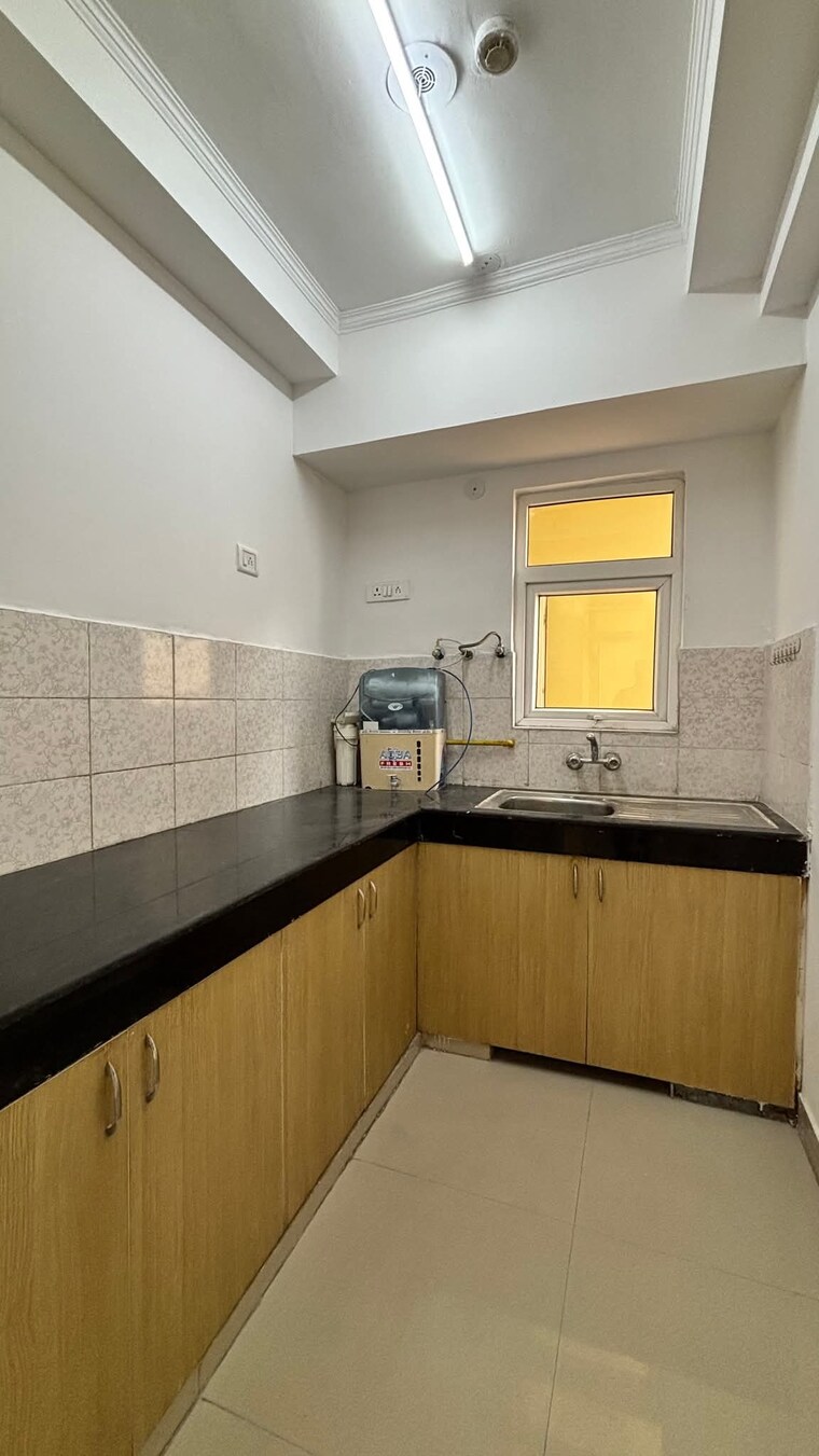 Kitchen, ip extension 2 Bedroom 950 Sq.Ft. Apartment In Ip Extension Delhi 9688086