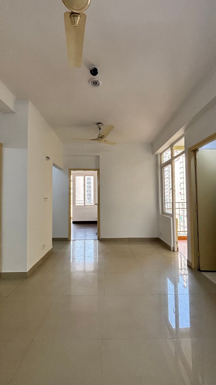 Room, ip extension 2 Bedroom 950 Sq.Ft. Apartment In Ip Extension Delhi 9688086