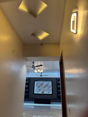 2.5 BHK Apartment For Rent in Experion Capital, Gomti Nagar