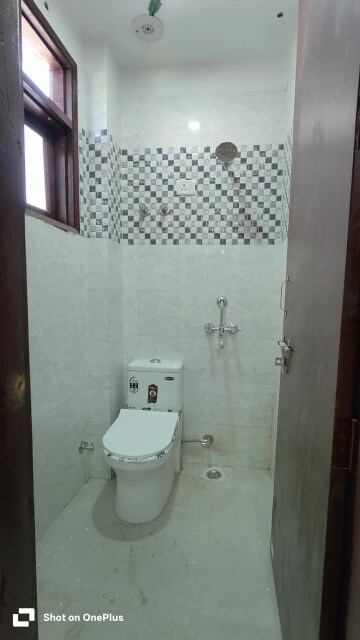 Bathroom in 1 BHK Builder Floor at Saket – for Rent