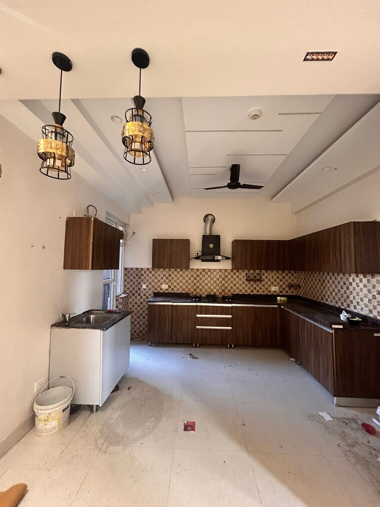 Kitchen, freedom fighters enclave 4 Bedroom 2000 Sq.Ft. Apartment In Freedom Fighters Enclave Delhi 9688118