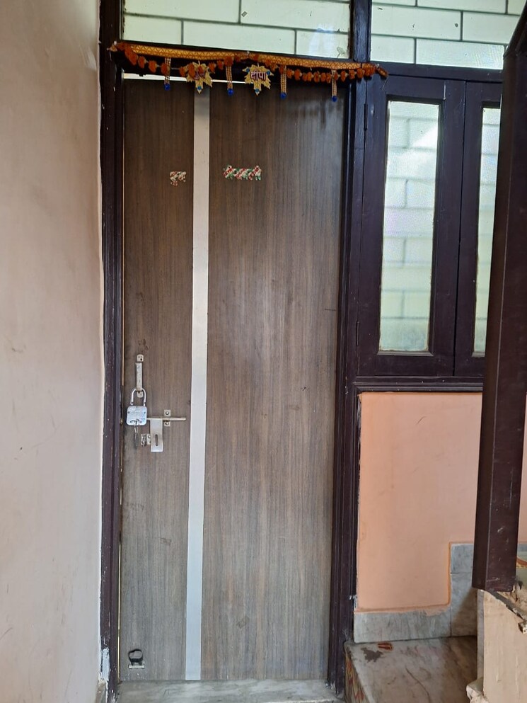 undefined, rohini sector 8 1 Bedroom 350 Sq.Ft. Builder Floor In Rohini Sector 8 Delhi 9688116