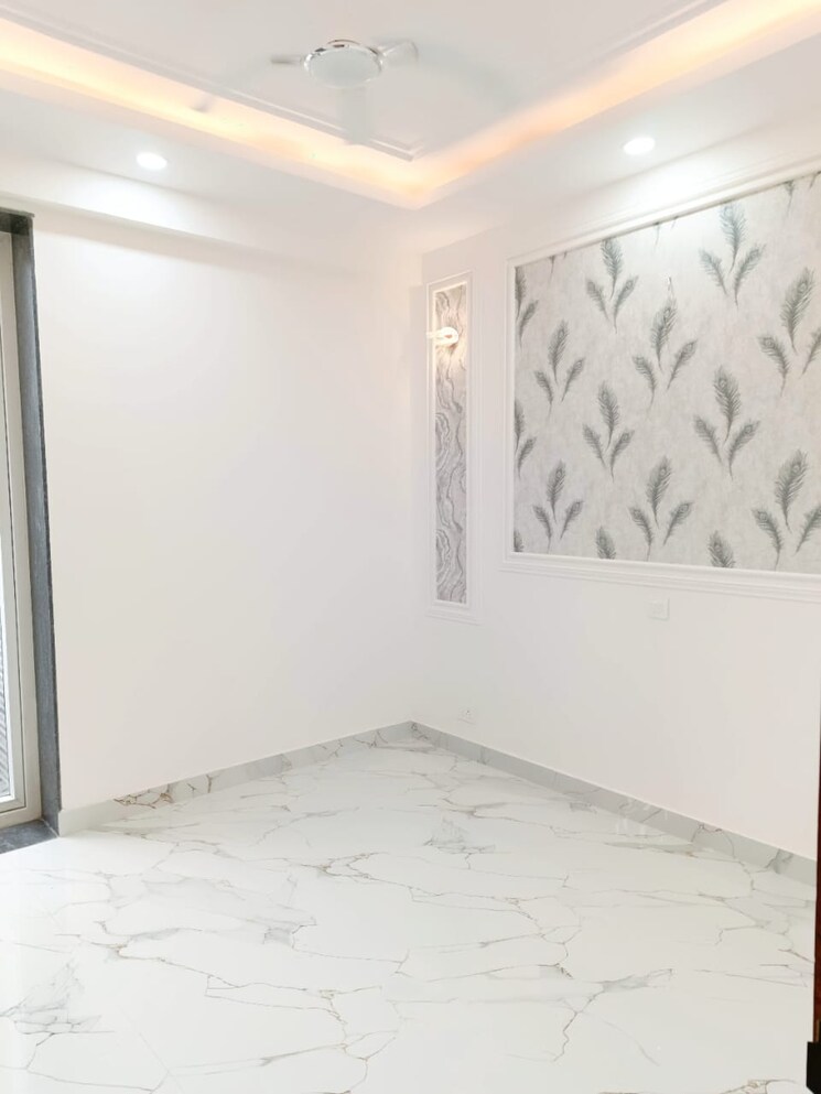 Room, uppal-southend 3 Bedroom 418 Sq.Ft. Builder Floor In Sector 49 Gurgaon 9688127
