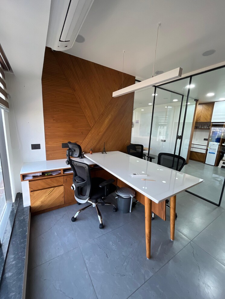 Team Area, gota Commercial Office Space 1070 Sq.Ft. In Gota Ahmedabad 9688130