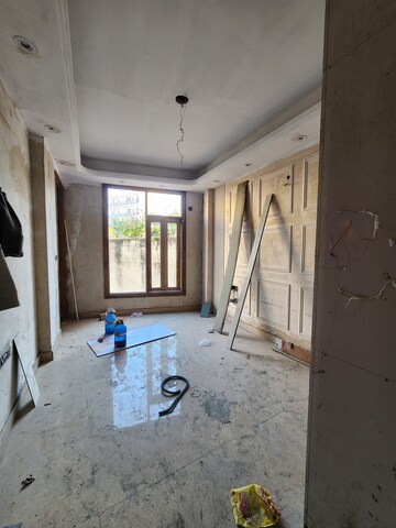 Room in 3 BHK Apartment at Chattarpur – for Sale