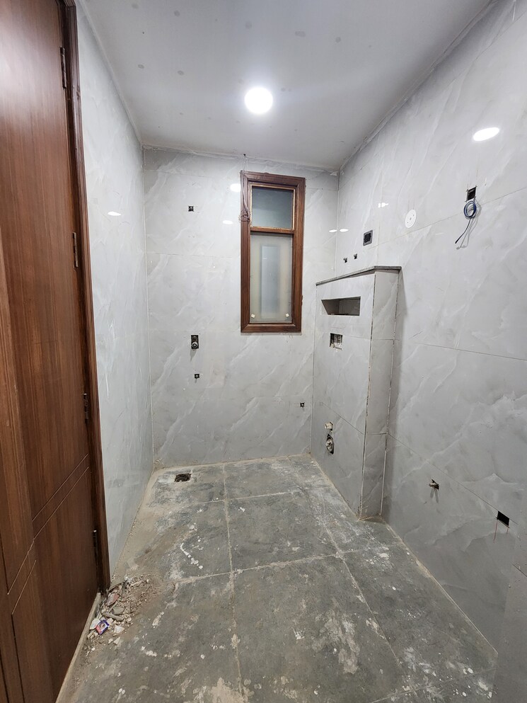 Bathroom, chattarpur 3 Bedroom 1150 Sq.Ft. Apartment In Chattarpur Delhi 9688162