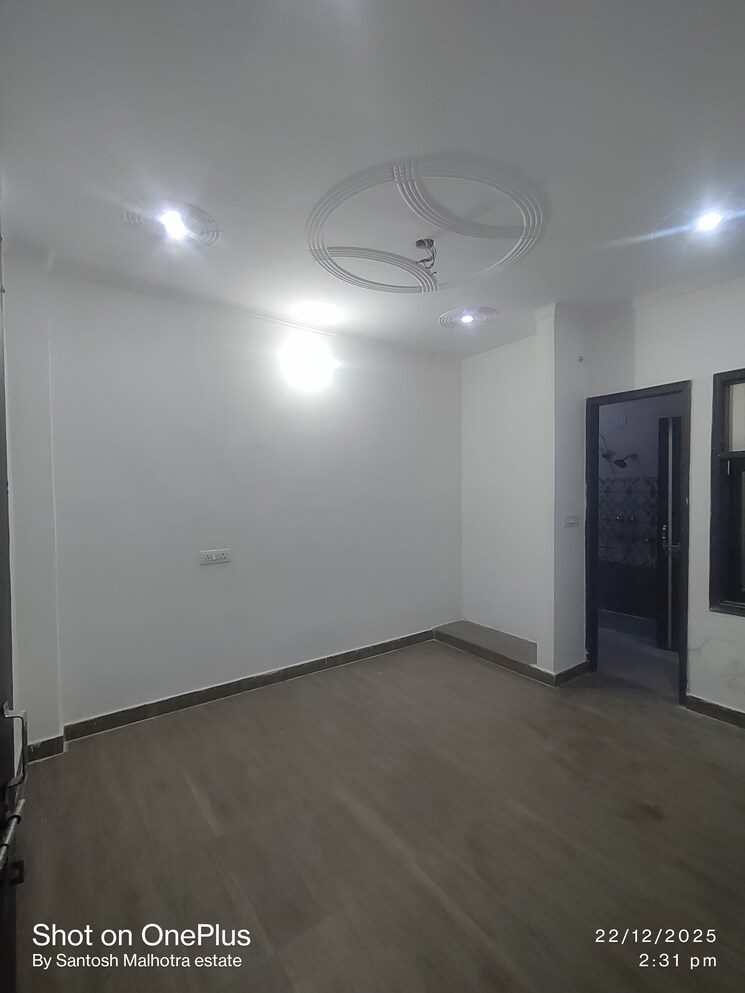 Master Bedroom, dwarka mor 1.5 Bedroom 50 Sq.Yd. Builder Floor In Dwarka Mor Delhi 9688165