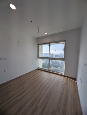 Room in 3.5 BHK Apartment at Aurum Q Residences, Ghansoli – for Sale