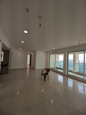 Room in 3.5 BHK Apartment at Aurum Q Residences, Ghansoli – for Sale