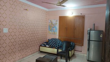 Team Area in 1 BHK Builder Floor at Patel Nagar – for Rent