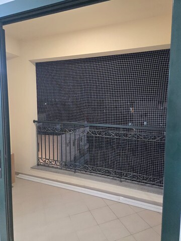 Room in 3.5 BHK Apartment at Sobha Victoria Park, Hennur Road – for Rent