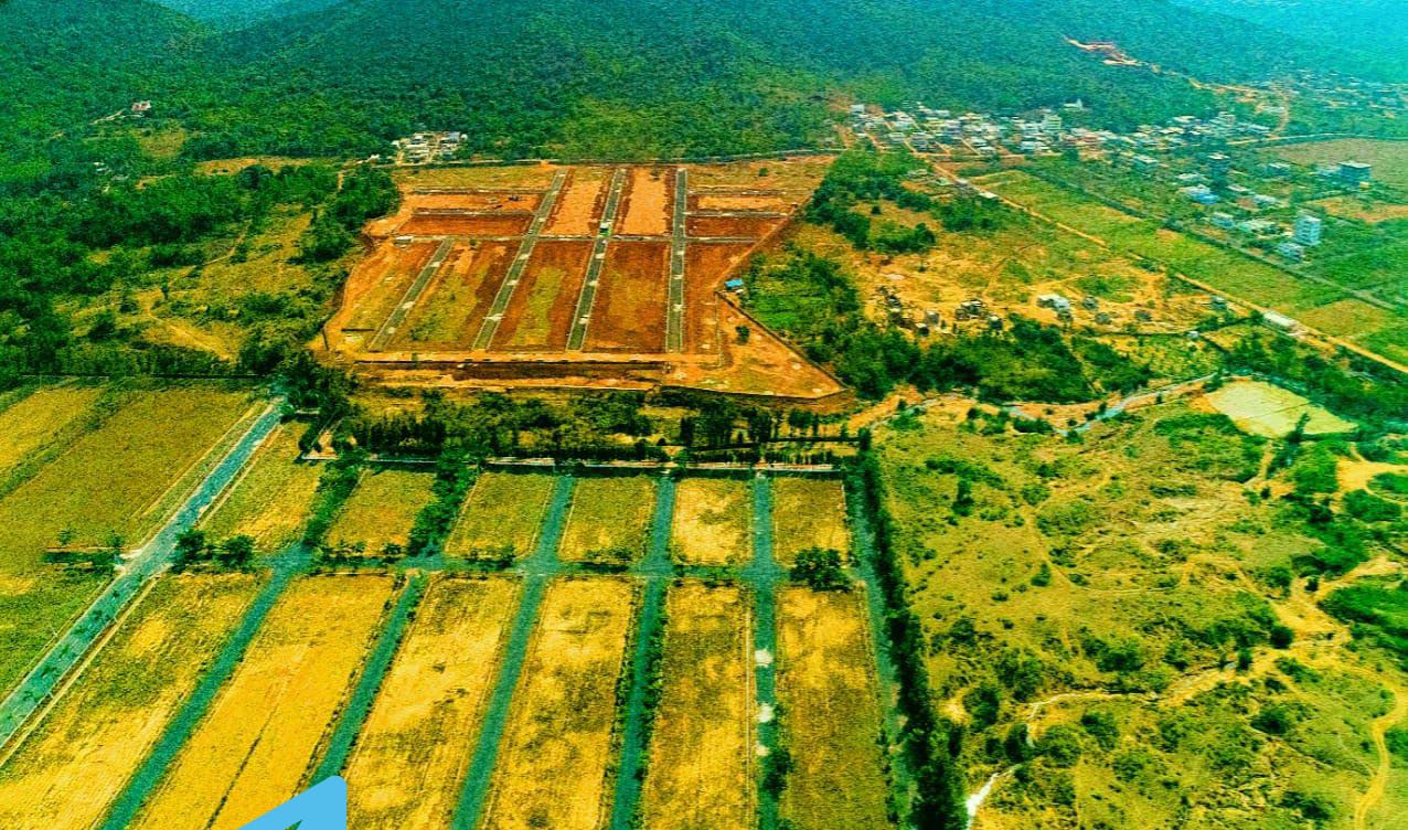 Plot For Sale in Eeshika, Kothavalasa 