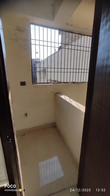 Room in 1 BHK Builder Floor at Mehrauli – for Rent