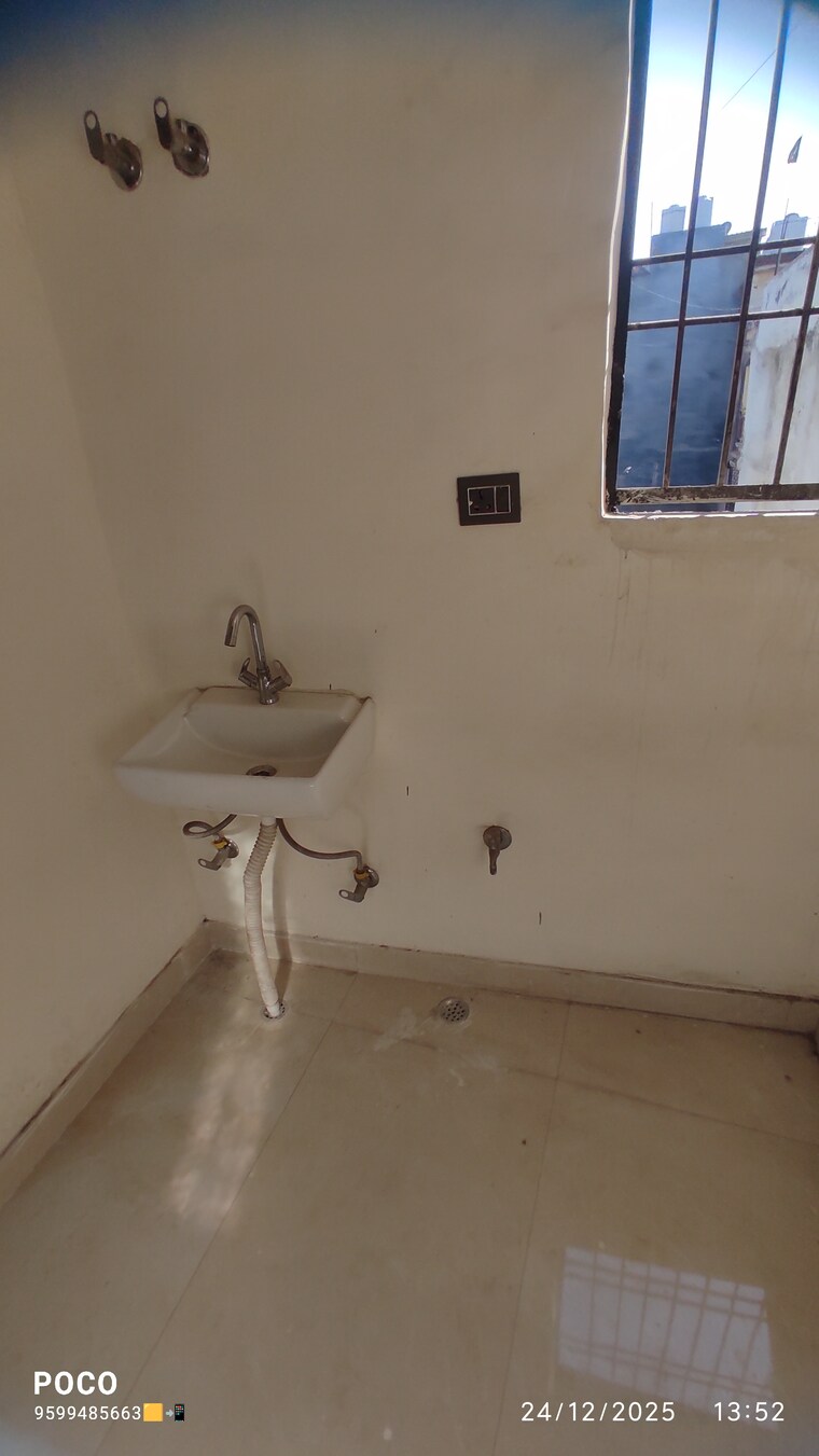 Bathroom, mehrauli 1 Bedroom 550 Sq.Ft. Builder Floor In Mehrauli Delhi 9688219