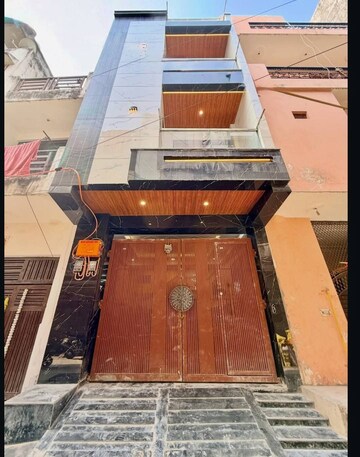 Kitchen in 4 BHK Independent House at Uttam Nagar – for Sale