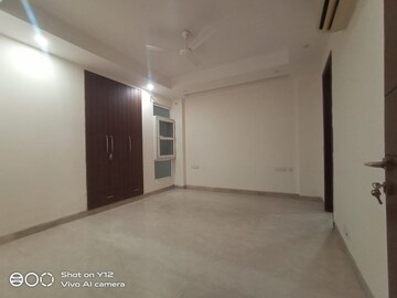 Room in 4 BHK Builder Floor at Greater Kailash – for Rent