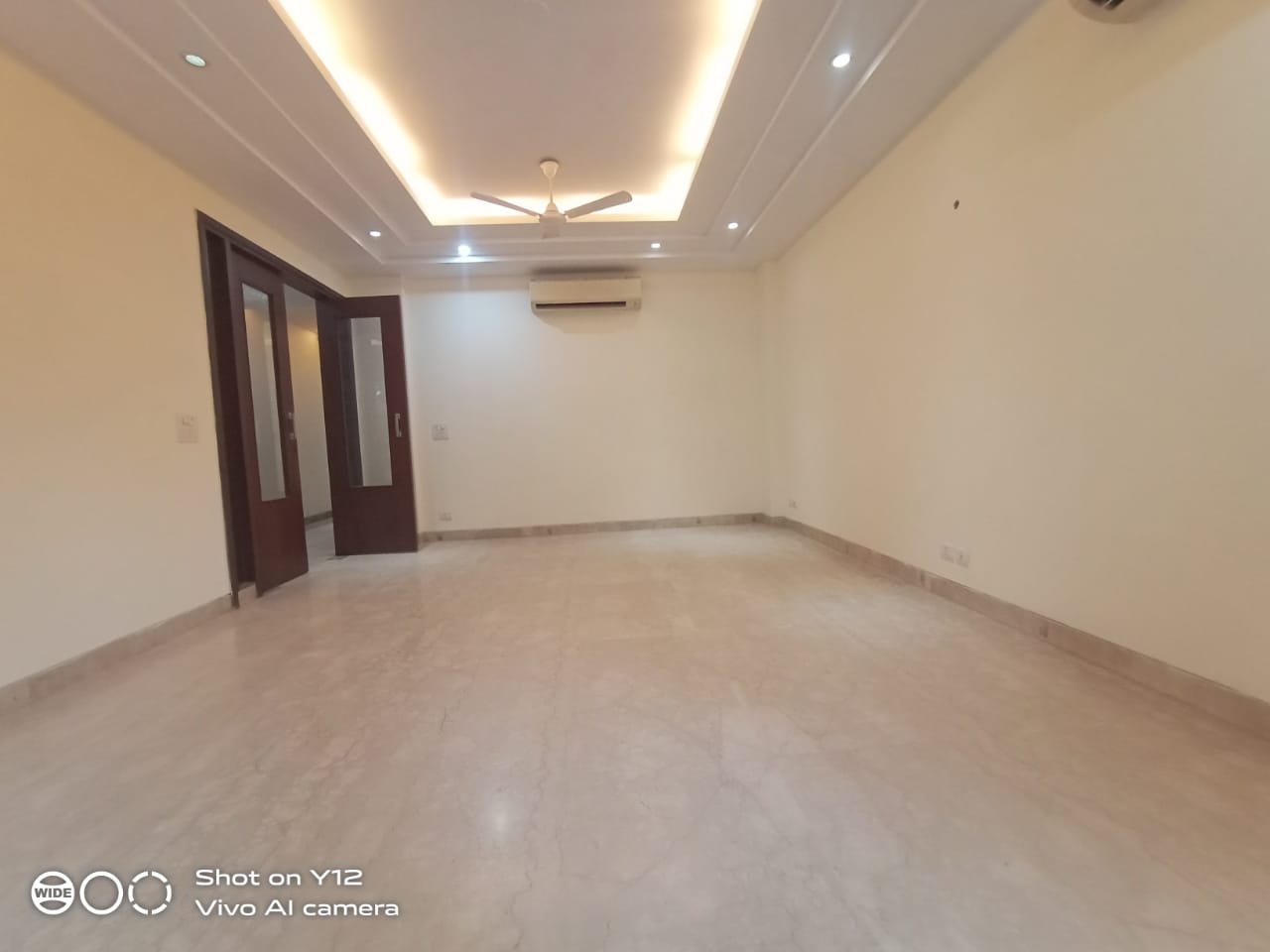 4 BHK + Pooja Room,Servant Room Builder Floor For Rent in Kailash Colony 