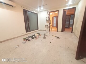 Room in 4 BHK Builder Floor at Greater Kailash – for Rent