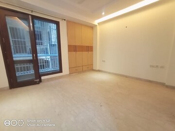 Room in 4 BHK Builder Floor at Greater Kailash – for Rent