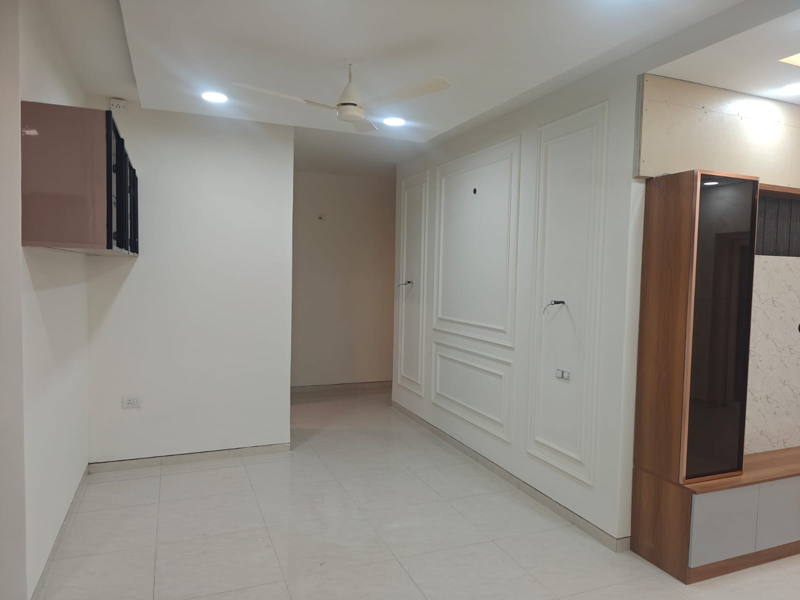 3 BHK + Pooja Room Apartment For Rent in Century Breeze