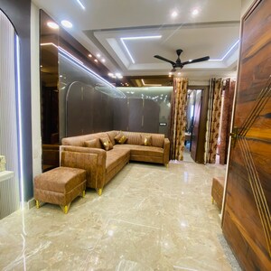 Living Room in 3 BHK Builder Floor at Uttam Nagar – for Rent