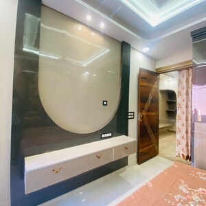 Furnished Amenities in 3 BHK Builder Floor at Uttam Nagar – for Rent