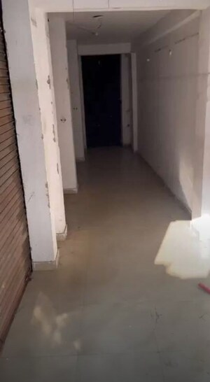  Warehouse For Sale in Aminabad