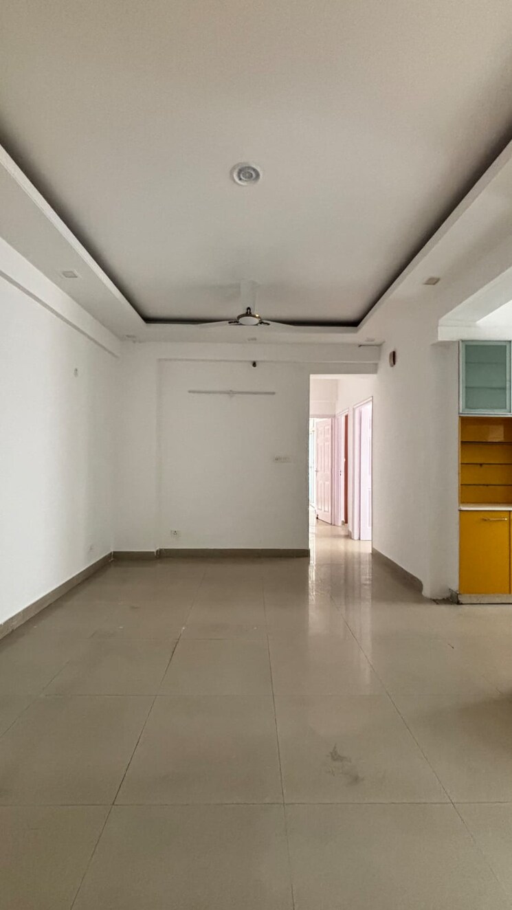 Room, supertech-cape-town 2 Bedroom 1150 Sq.Ft. Apartment In Sector 74 Noida 9688252