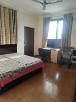 1 Rk  + Pooja Room,Servant Room 1450 Sq.Ft. Independent House in RWA Apartments Sector 19