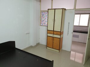 Bedroom in 1 BHK Apartment at Kothrud – for Rent