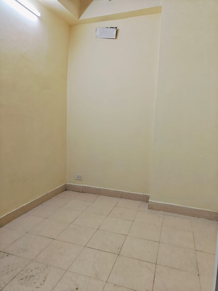 Room, amrapali-dream-valley 1 Bedroom 585 Sq.Ft. Apartment In Tech Zone 4 Greater Noida Greater Noida 9688275