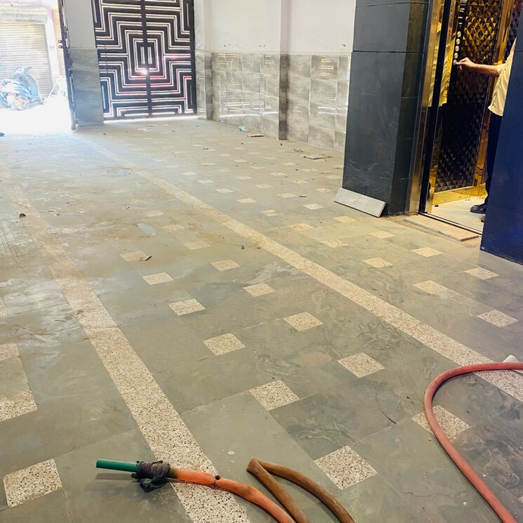  Parking, dwarka mor 2 Bedroom 60 Sq.Yd. Builder Floor In Dwarka Mor Delhi 9688282