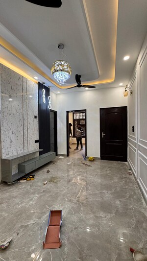 Living Room in 3 BHK Builder Floor at Shakti Khand – for Sale