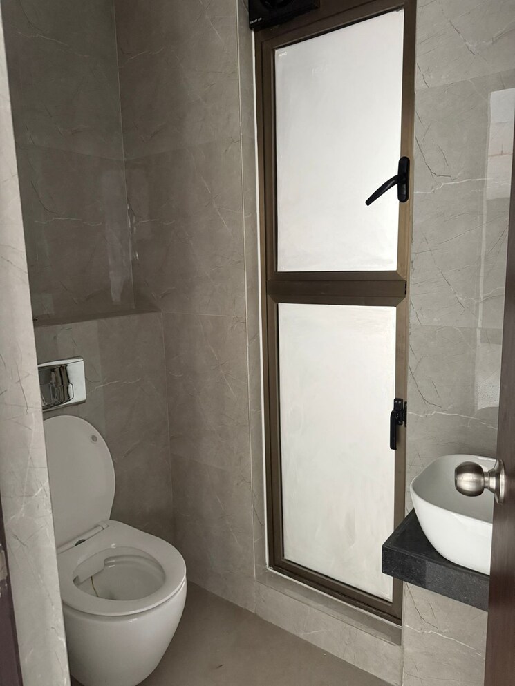 Bathroom, raymond-ten-x-habitat 1 Bedroom 418 Sq.Ft. Apartment In Pokhran Road No Two Thane 9688278