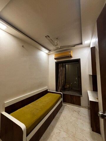 1.5 BHK Apartment For Rent in Andheri West