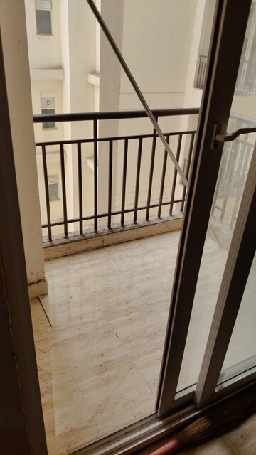 Balcony in 1.5 BHK Apartment at Amrapali Dream Valley, Tech Zone 4 Greater Noida – for Rent