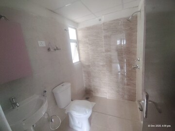 Bathroom in 1.5 BHK Apartment at Amrapali Dream Valley, Tech Zone 4 Greater Noida – for Rent