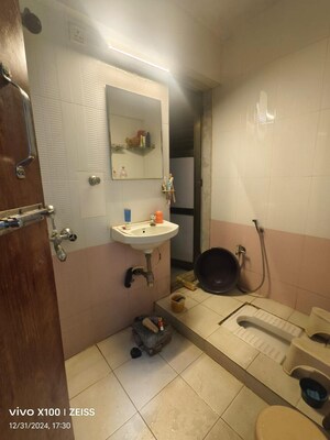 Master Bedroom in 2 BHK Apartment at Ashok Nagar Complex Ashok Nagar, Ashok Nagar – for Sale