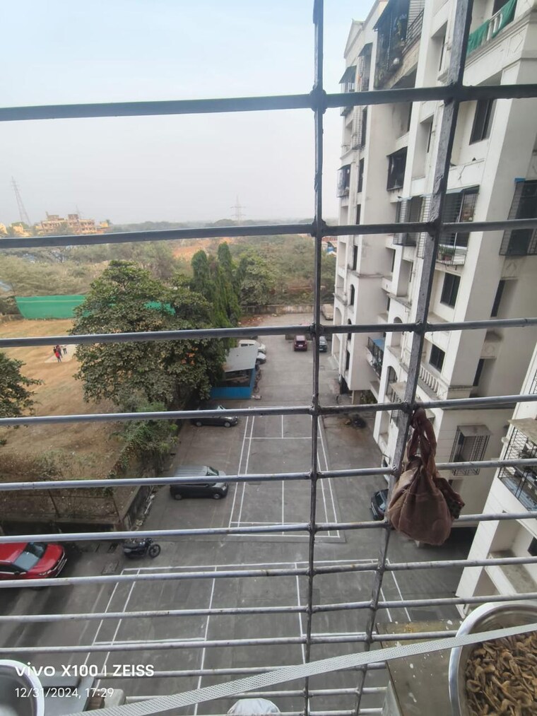 Balcony, ashok-nagar-complex-ashok-nagar 2 Bedroom 700 Sq.Ft. Apartment In Ashok Nagar Thane 9688292