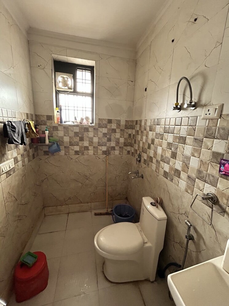 Master Bedroom, ashoka enclave 3 Bedroom 1800 Sq.Ft. Builder Floor In Ashoka Enclave Faridabad 9688297