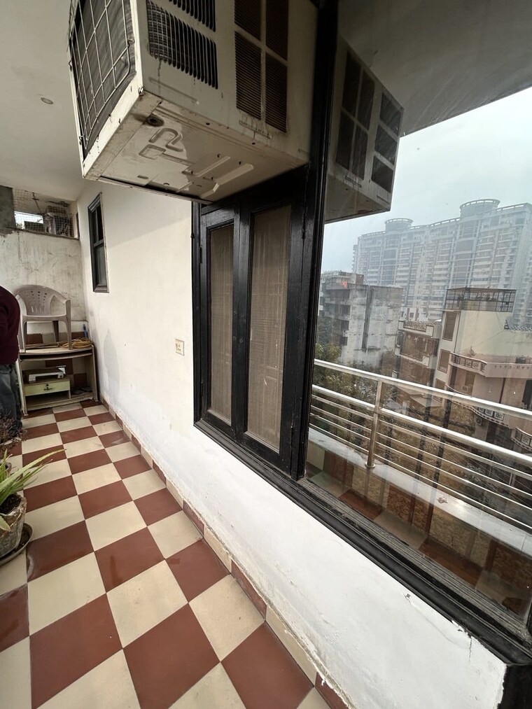 Balcony, ashoka enclave 3 Bedroom 1800 Sq.Ft. Builder Floor In Ashoka Enclave Faridabad 9688297