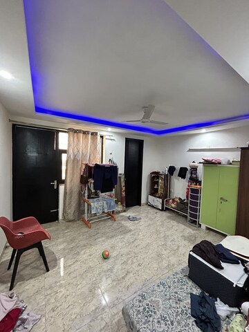 Team Area in 3 BHK Builder Floor at Ashoka Enclave – for Rent