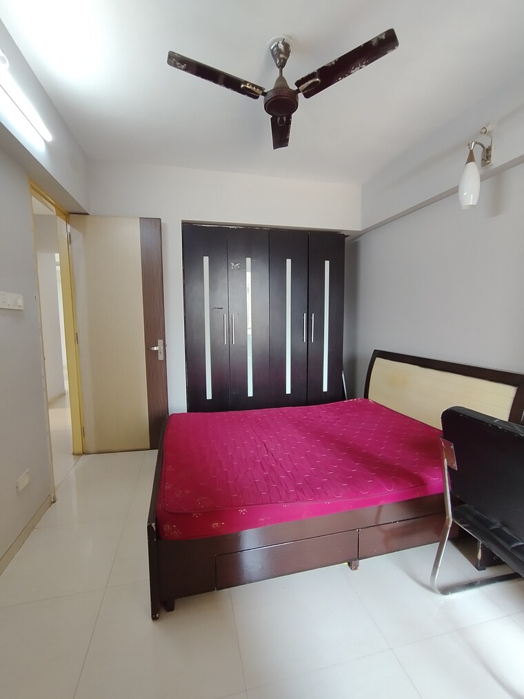 Living Room, ghodbunder road 3 Bedroom 850 Sq.Ft. Apartment In Ghodbunder Road Thane 9688316