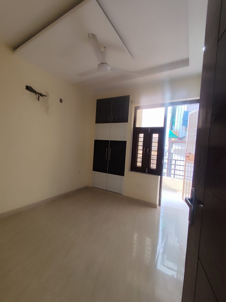Room, ashoka enclave 4 Bedroom 2700 Sq.Ft. Builder Floor In Ashoka Enclave Faridabad 9688308