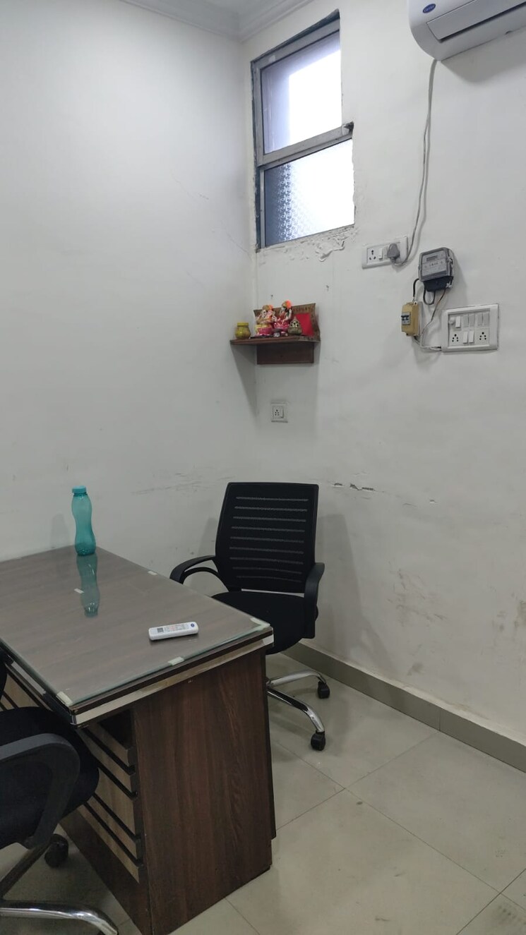 Team Area, manpada Commercial Office Space 120 Sq.Ft. In Manpada Thane 9688313